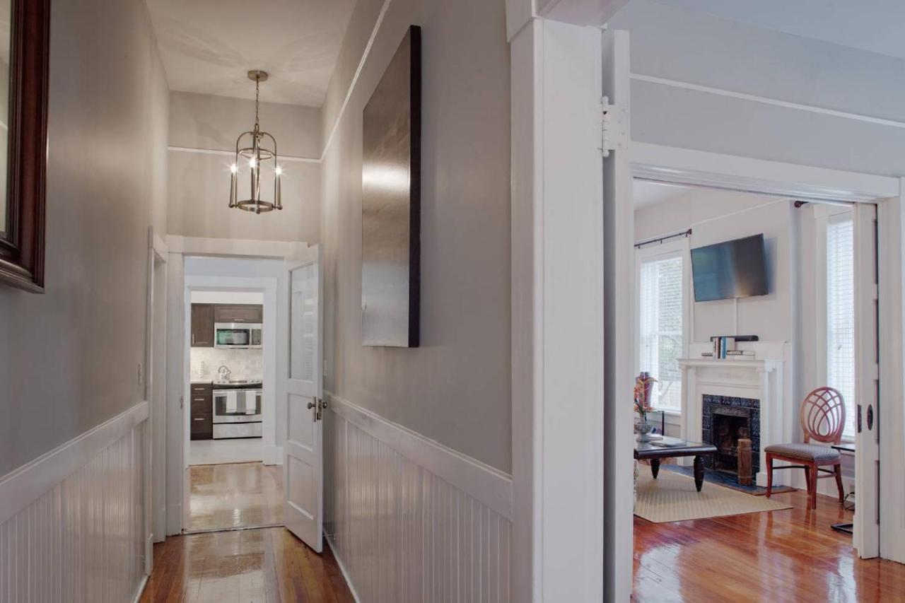 420Waldburg A - Modern Apt With Southern Charm Blocks From Forsyth Apartment Savannah Ngoại thất bức ảnh
