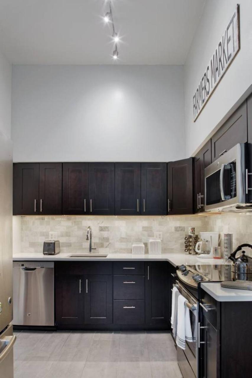 420Waldburg A - Modern Apt With Southern Charm Blocks From Forsyth Apartment Savannah Ngoại thất bức ảnh